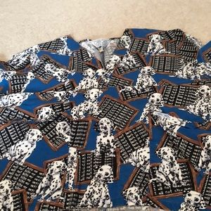 Dalmatian scrub top